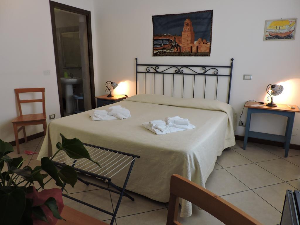 Aziyz Camere Castellammare del Golfo Exteriör bild