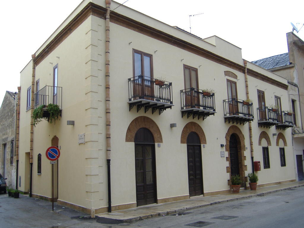 Aziyz Camere Castellammare del Golfo Exteriör bild