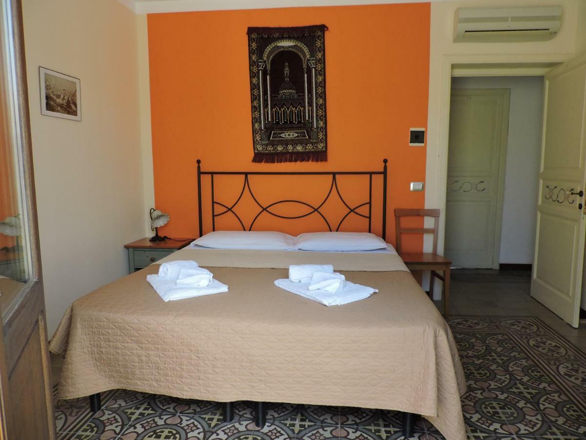 Aziyz Camere Castellammare del Golfo Exteriör bild